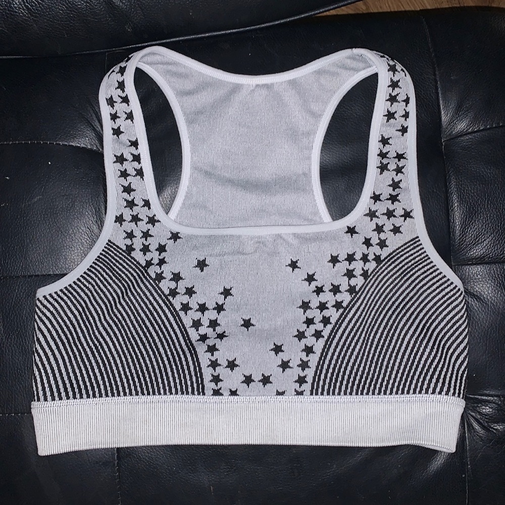 Fabletics Gray And Black Set Size Large Capri Len… - image 1